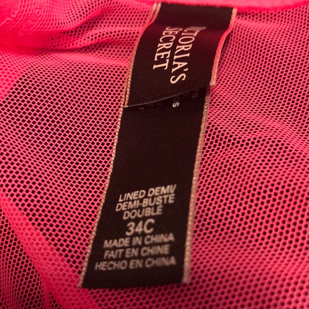 Lingerie - Picture 4 of 7